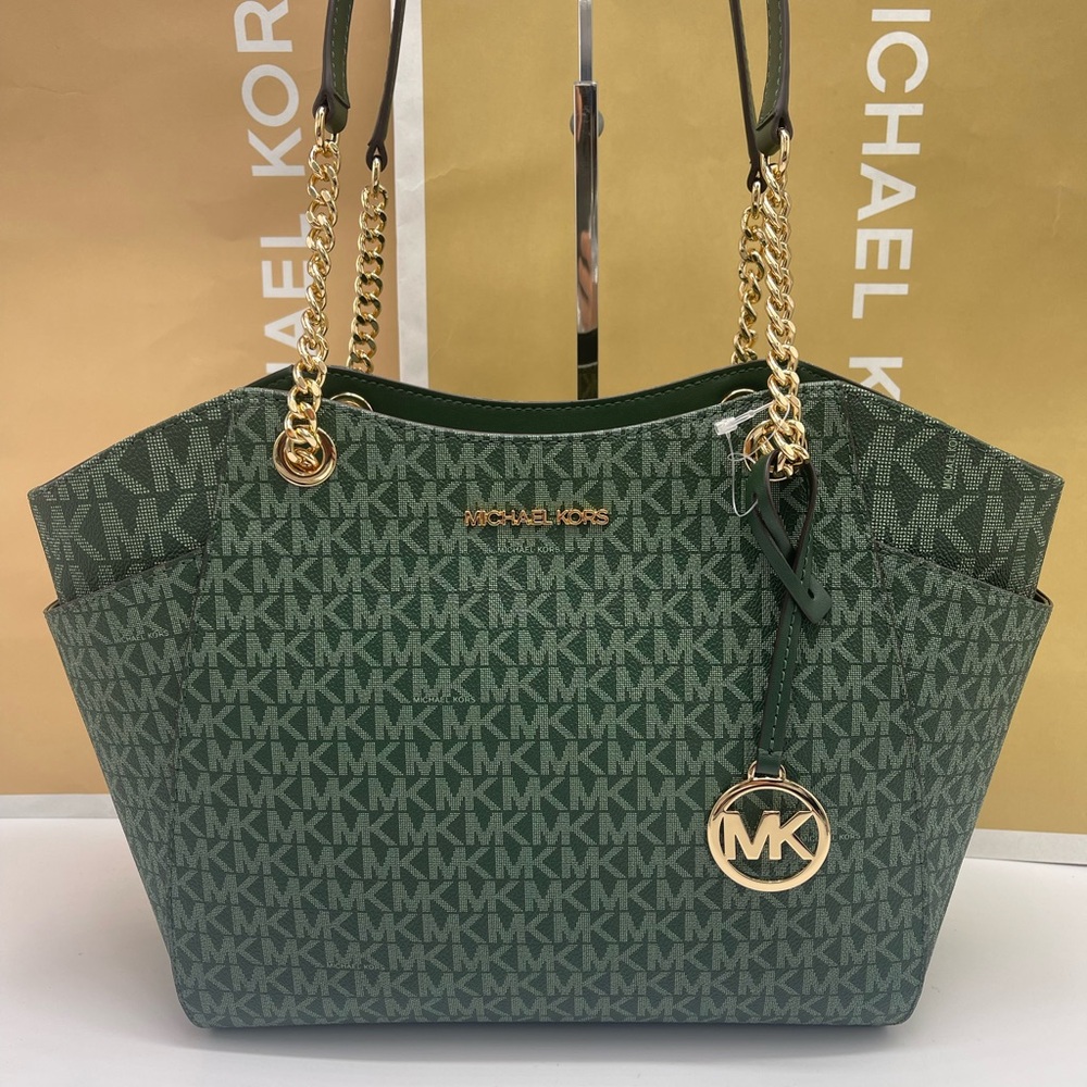 MICHAEL KORS
Jet Set Travel Large Signature Chain Shoulder Tote Bag
Moss
NWT - Picture 16 of 16
